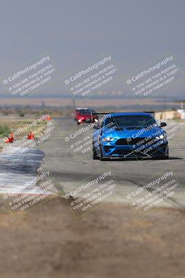 media/Sep-20-2025-Extreme Speed (Sat) [[1fcc23683c]]/Orange (Mid Intermediate)/Session 2 (Sunrise)/